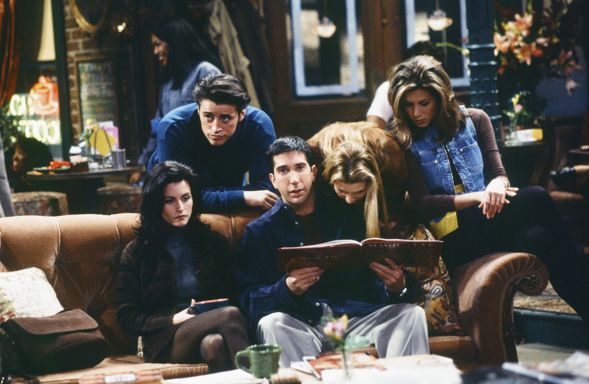 Wallpaper / 1080P, Rachel Green, David Schwimmer, Friends, Monica Geller, Friends (TV Show), Jennifer Aniston, Matt LeBlanc, Phoebe Buffay, Ross Geller, Joey Tribbiani free download