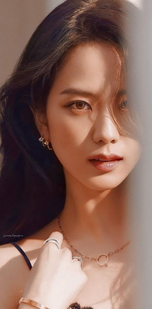 Kim Jisoo wallpaper