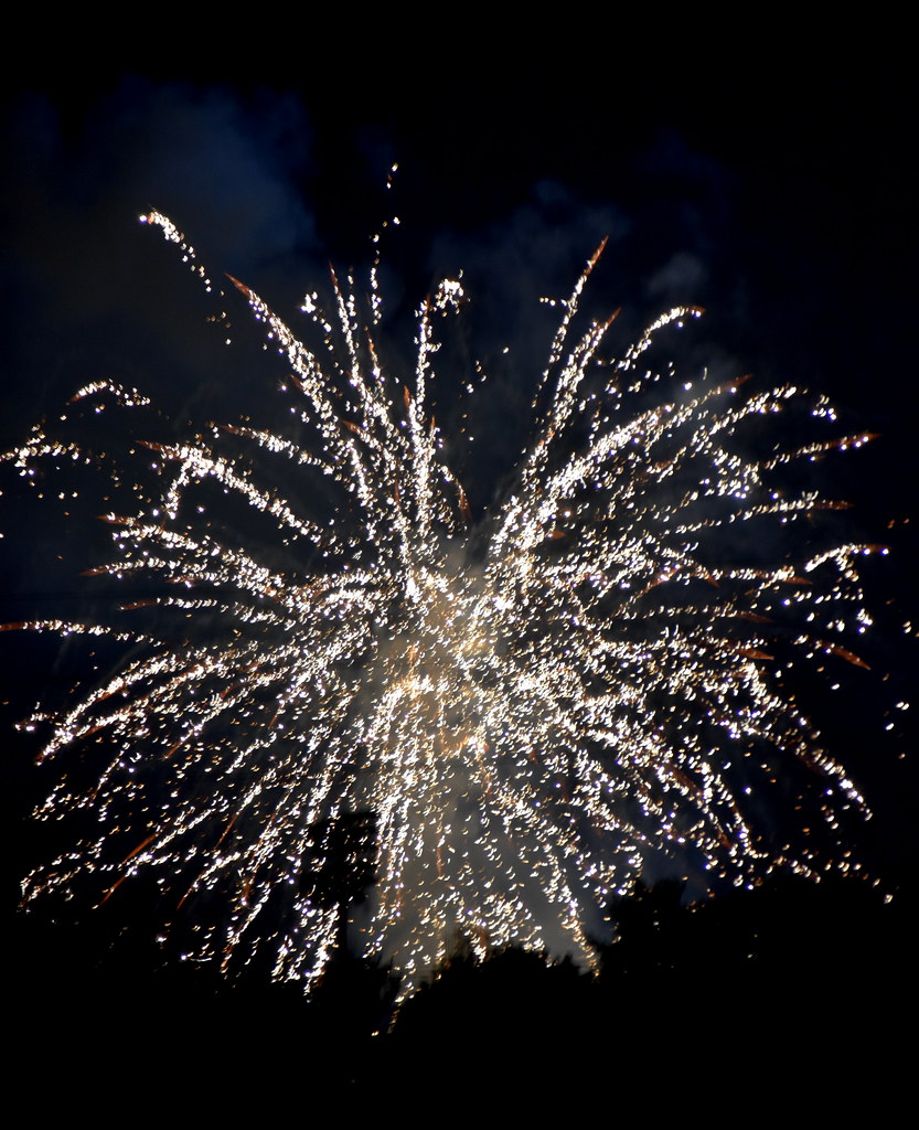 5 SalemFair'18_4thFireworks. T's PL