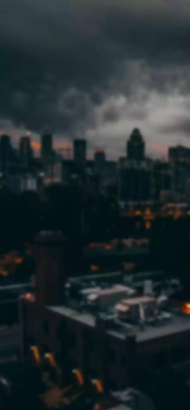 blurry city