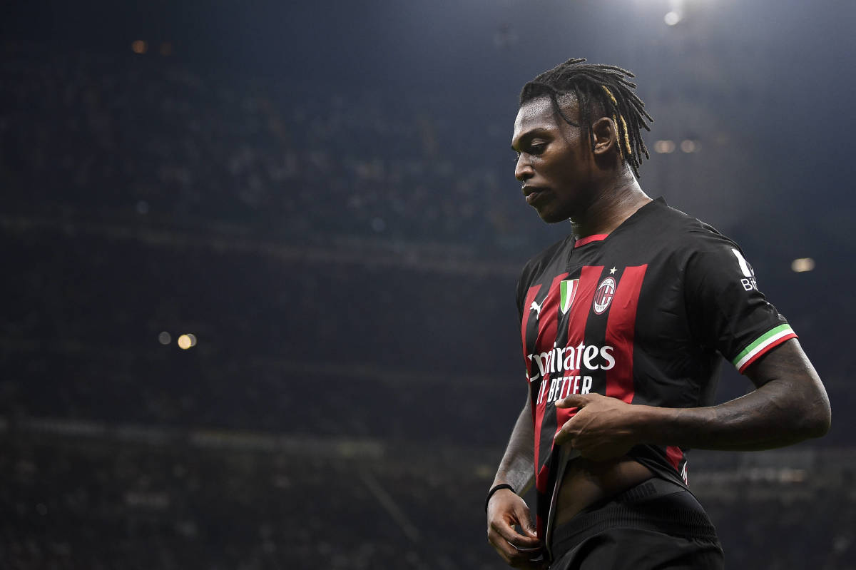 Report: Chelsea Planning New Move For AC Milan's Rafael Leao