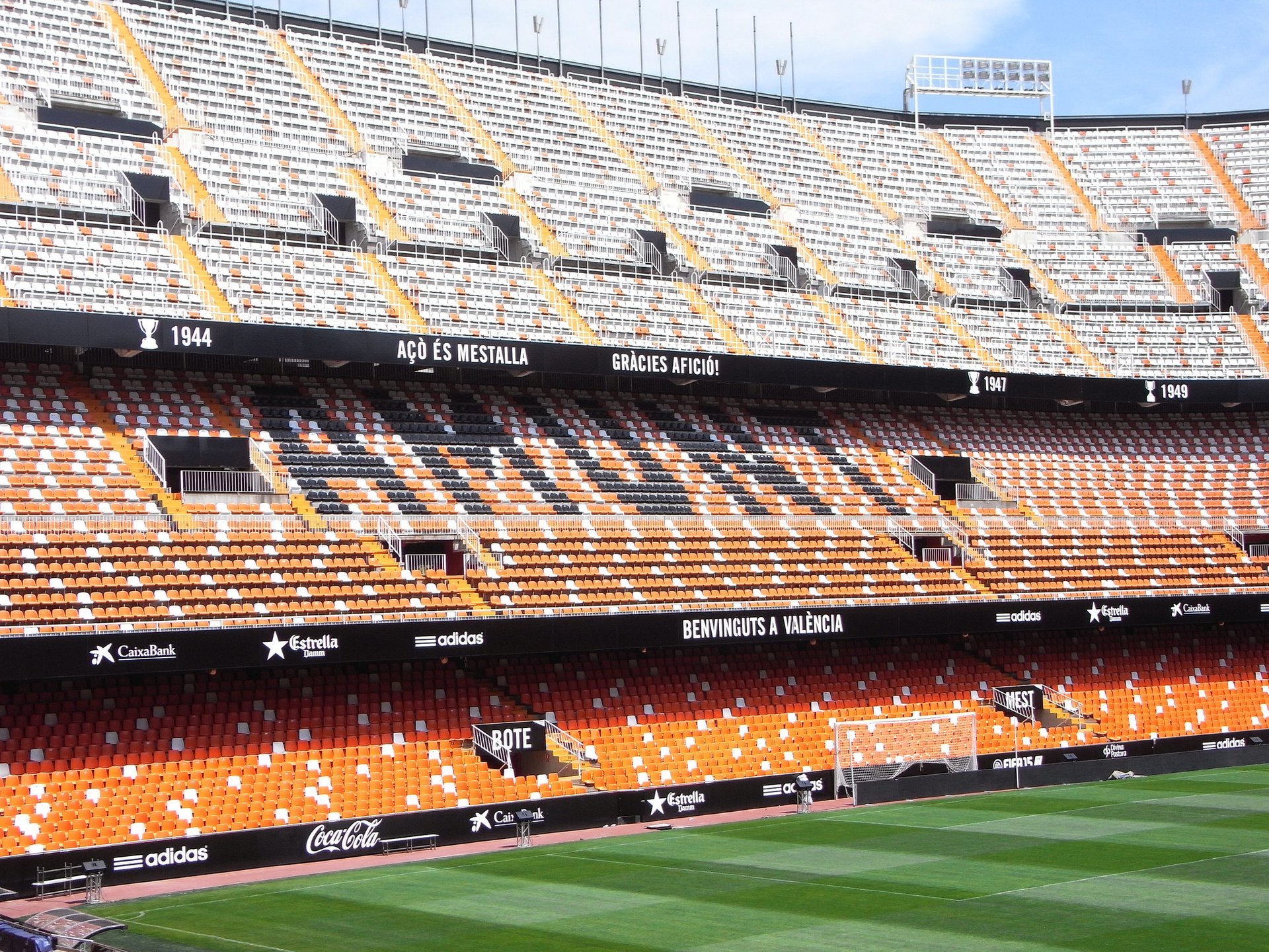Best time for Football Season at the Mestalla in Valencia 2023