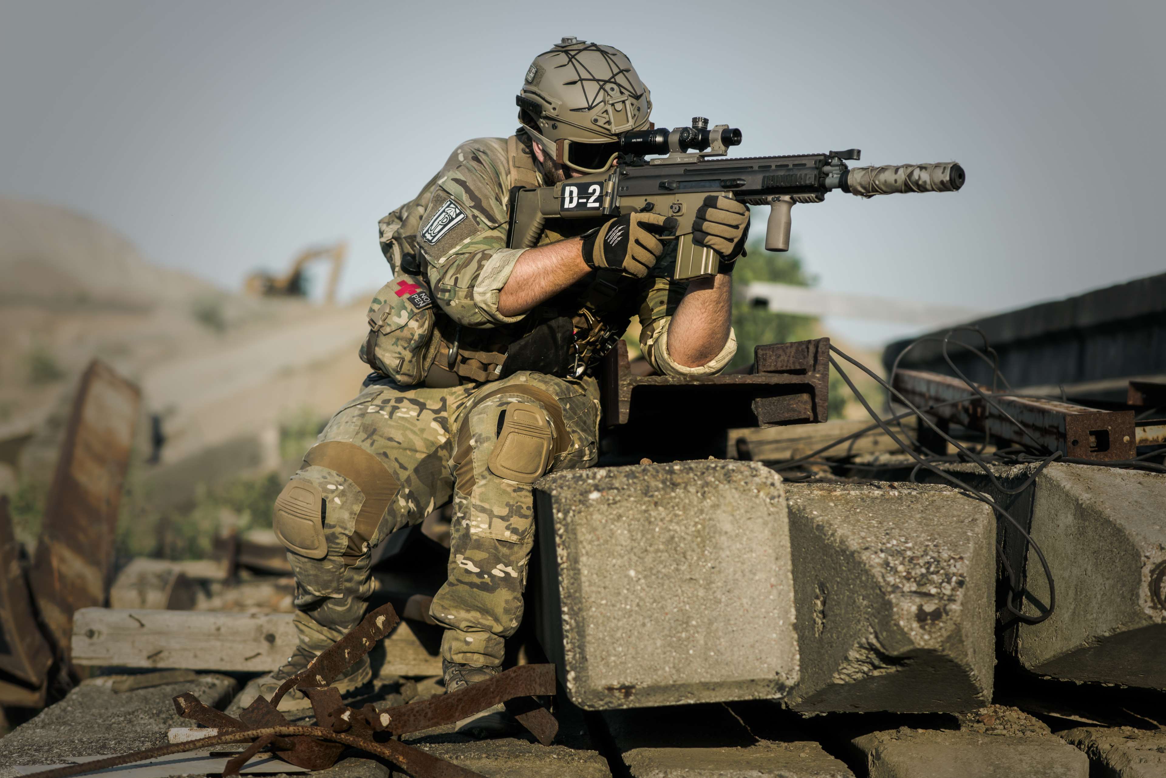action, army, battle, camouflage, gun, man, military, military uniform, person, rifle, soldier, weapon 4k Gallery HD Wallpaper