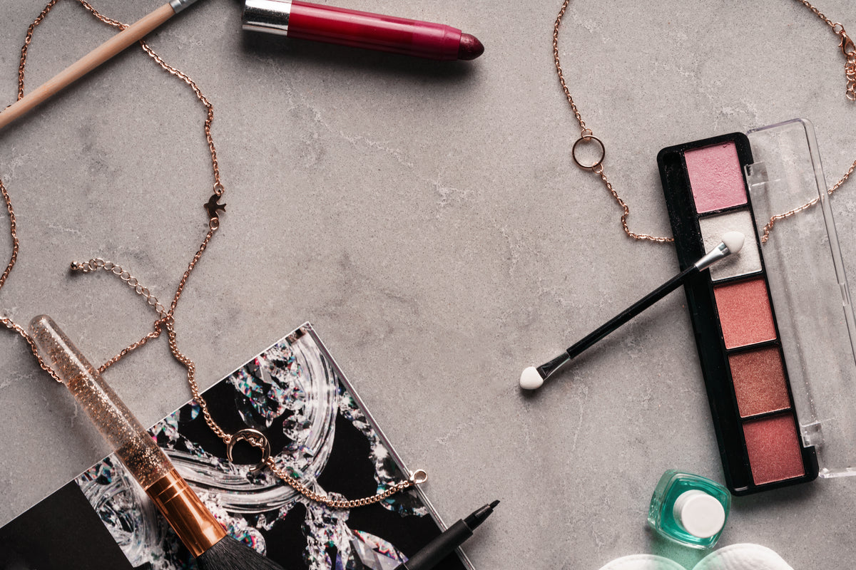 High Res Makeup And Beauty Products Picture