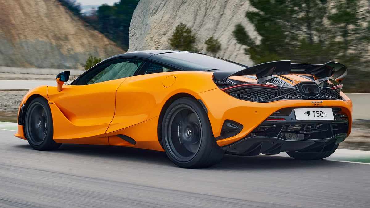 2024 McLaren 750S is a reincarnated version of the 720S with subtle styling tweaks, more power, and lighter components