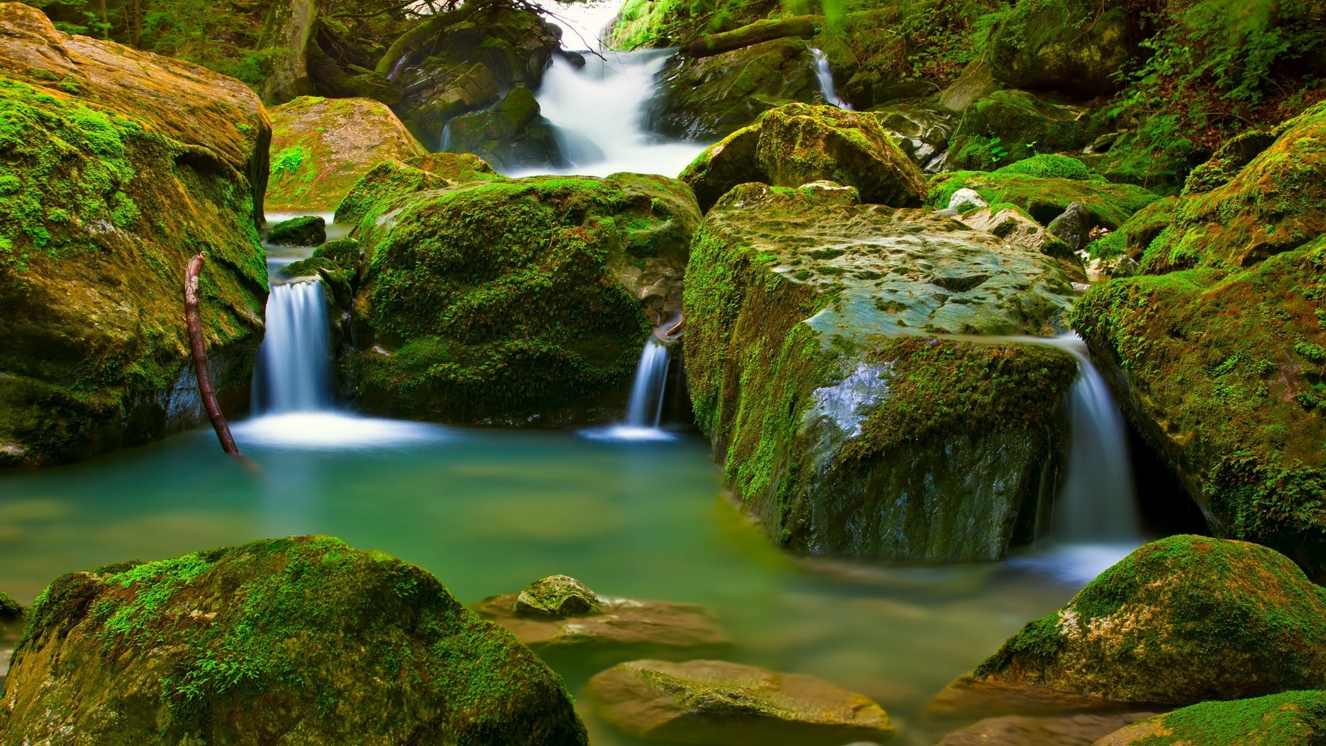water, emerald, green, spring, falls Gallery HD Wallpaper