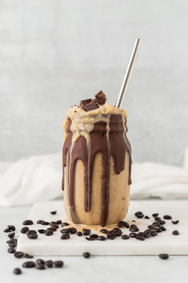 Food & Drink Wallpaper Image for iPhone. Peanut butter milkshake, Chocolate banana smoothie, Desserts