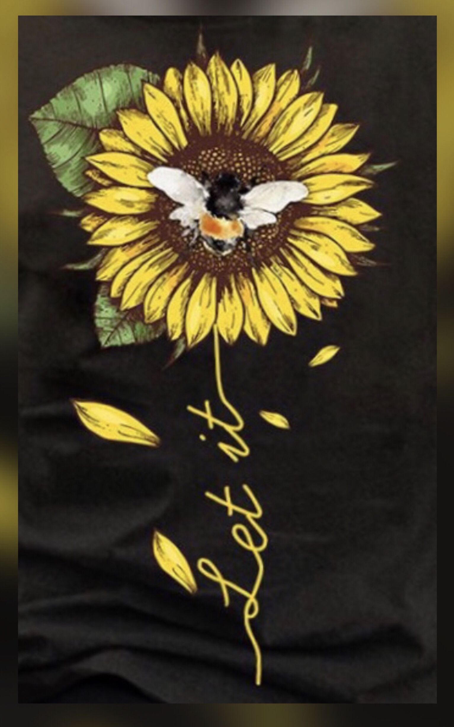 Sunflower and Bee Wallpaper