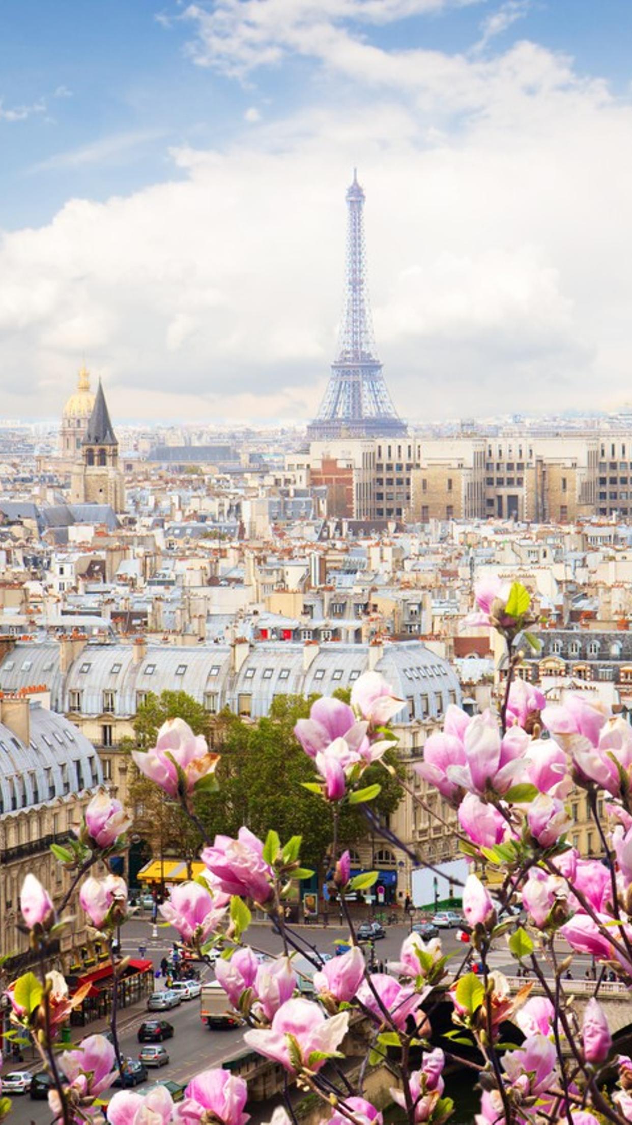 Spring season over the Paris
