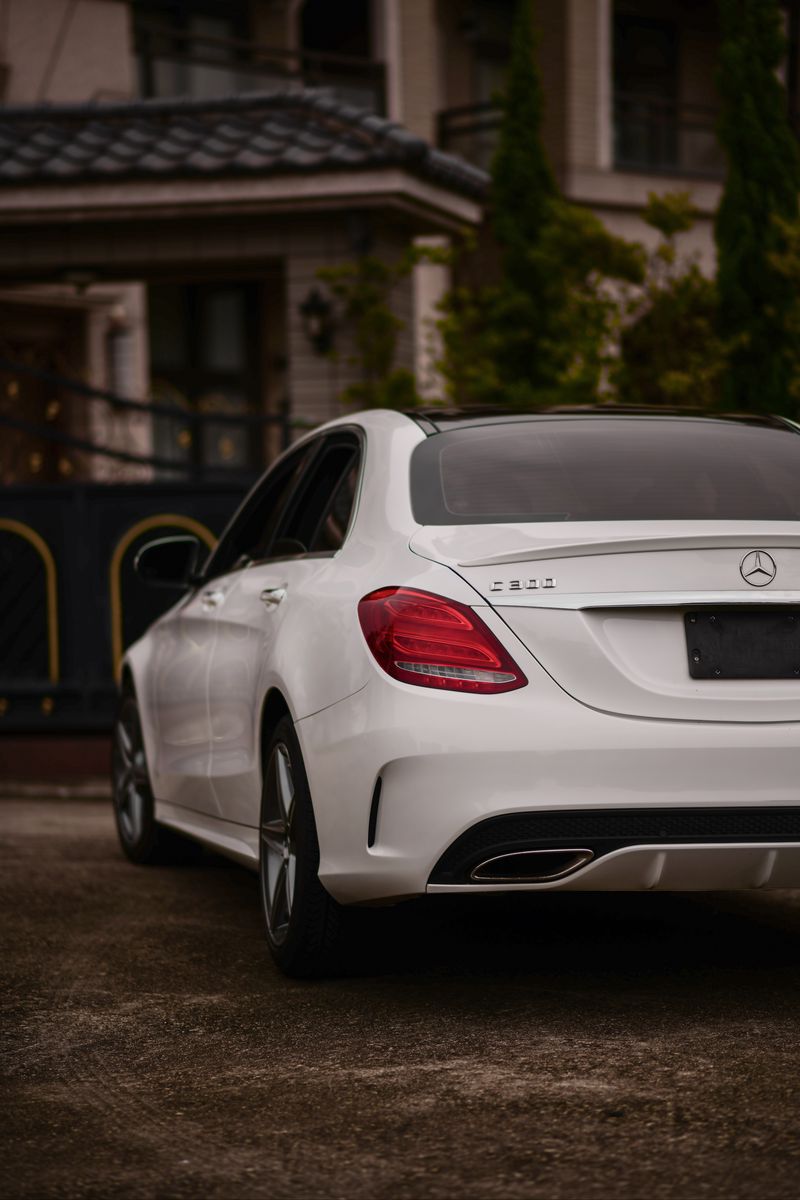 Download Wallpaper 800x1200 Mercedes Benz C300, Mercedes, Car, White, Rear View Iphone 4s 4 For Parallax HD Background