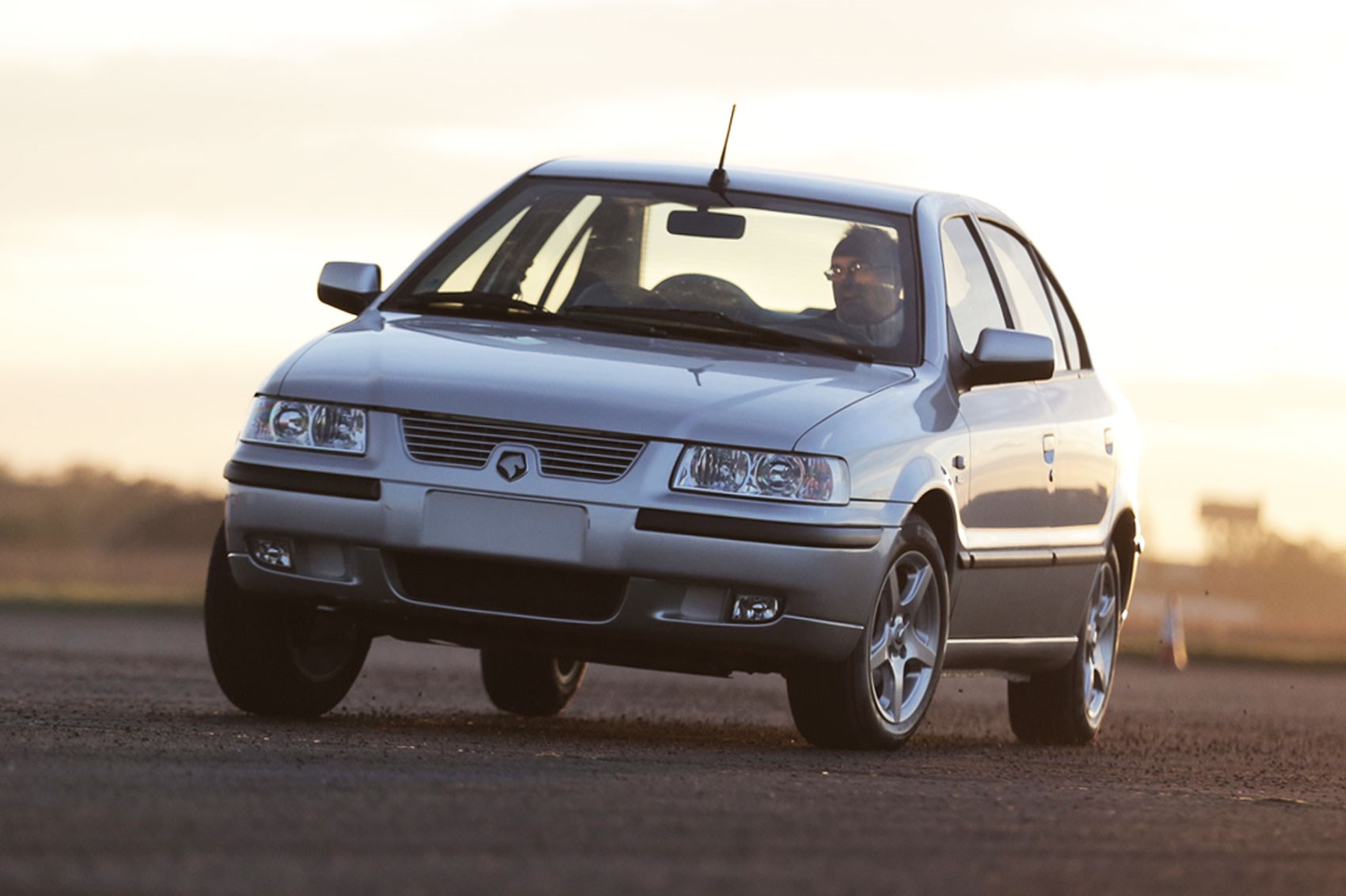 IKCO Samand review: a step back in time