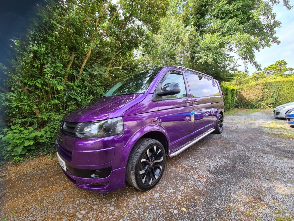 Volkswagon transporter t5 camper van 2010 in purple. ⋆ Quirky Campers