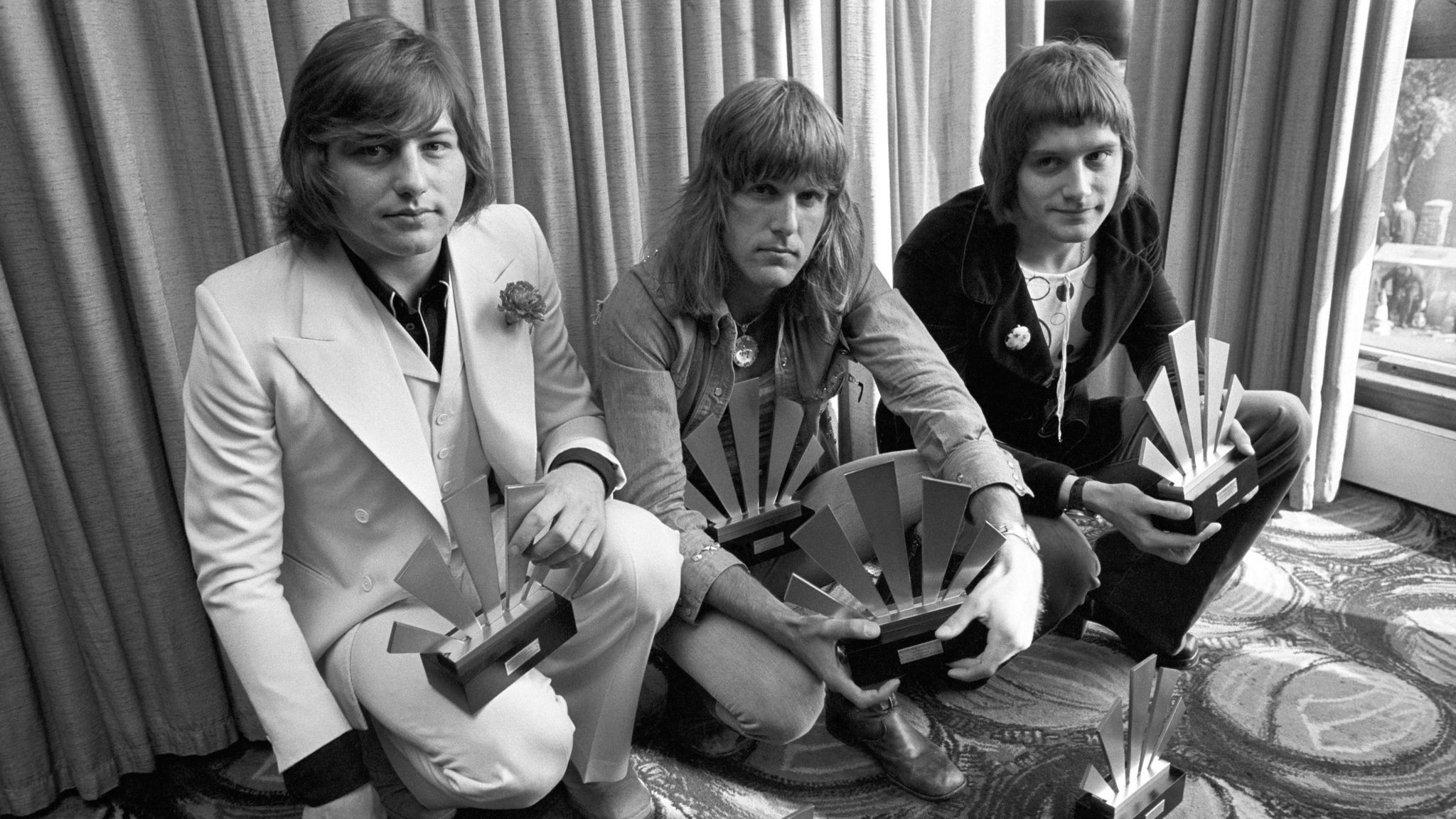 Emerson, Lake & Palmer singer Greg Lake dies. Ents & Arts News