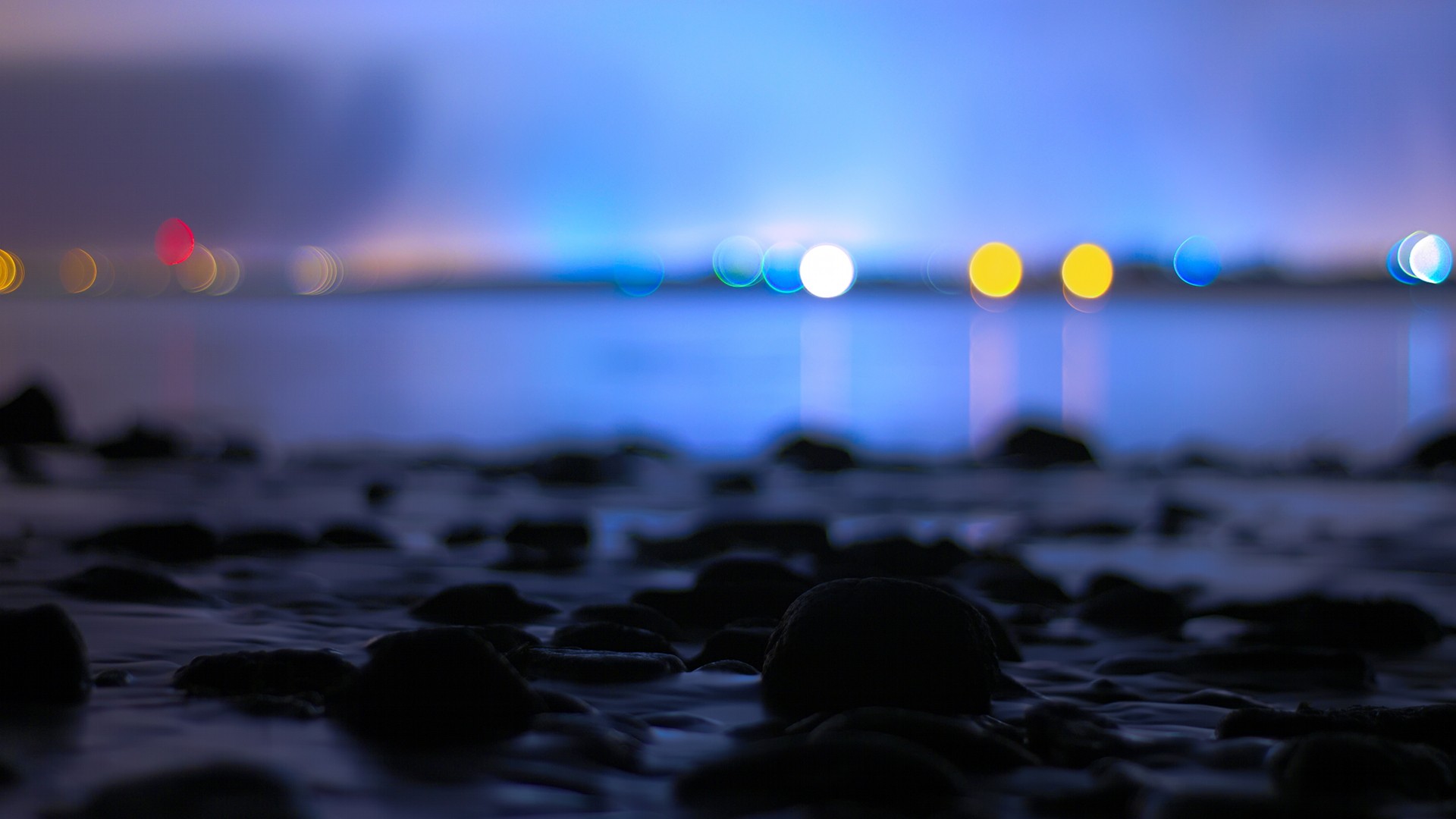 bokeh, water, night, sea, calm Gallery HD Wallpaper
