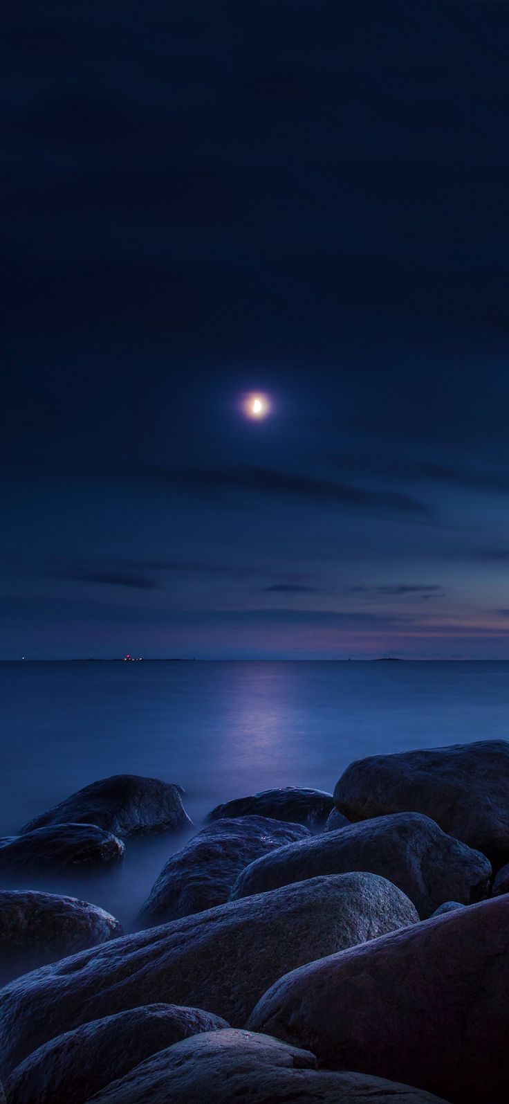 Calm evening #wallpaper #iphone #android #background #followme. Belas imagens, Fotografia da lua, Bela lua