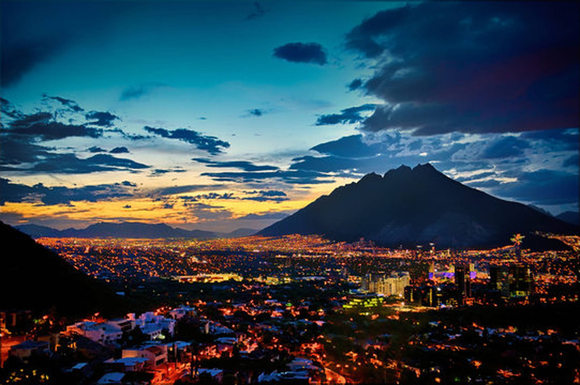 Download Scenery Of Monterrey Wallpaper