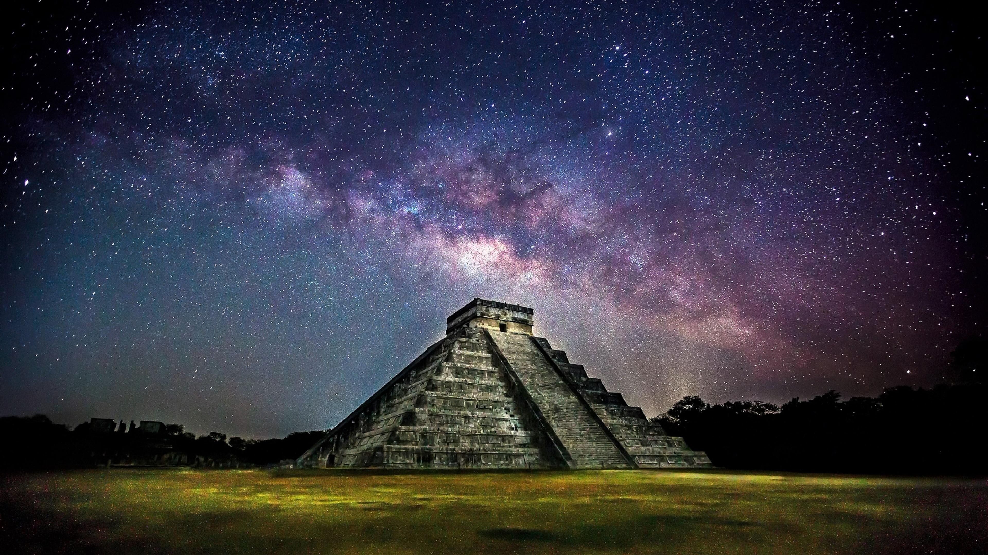 ancient #night night sky #starry #mexico #kukulcan kukulcan pyramid ancient history pyramid of kukulcan #pyra. Chichen itza, Maya civilization, Ancient buildings