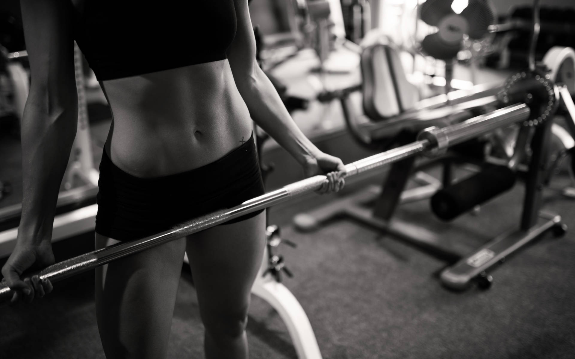 Download Grayscale Fitness Woman Abs Wallpaper