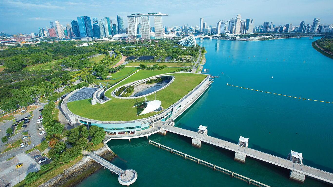 Marina Barrage Home