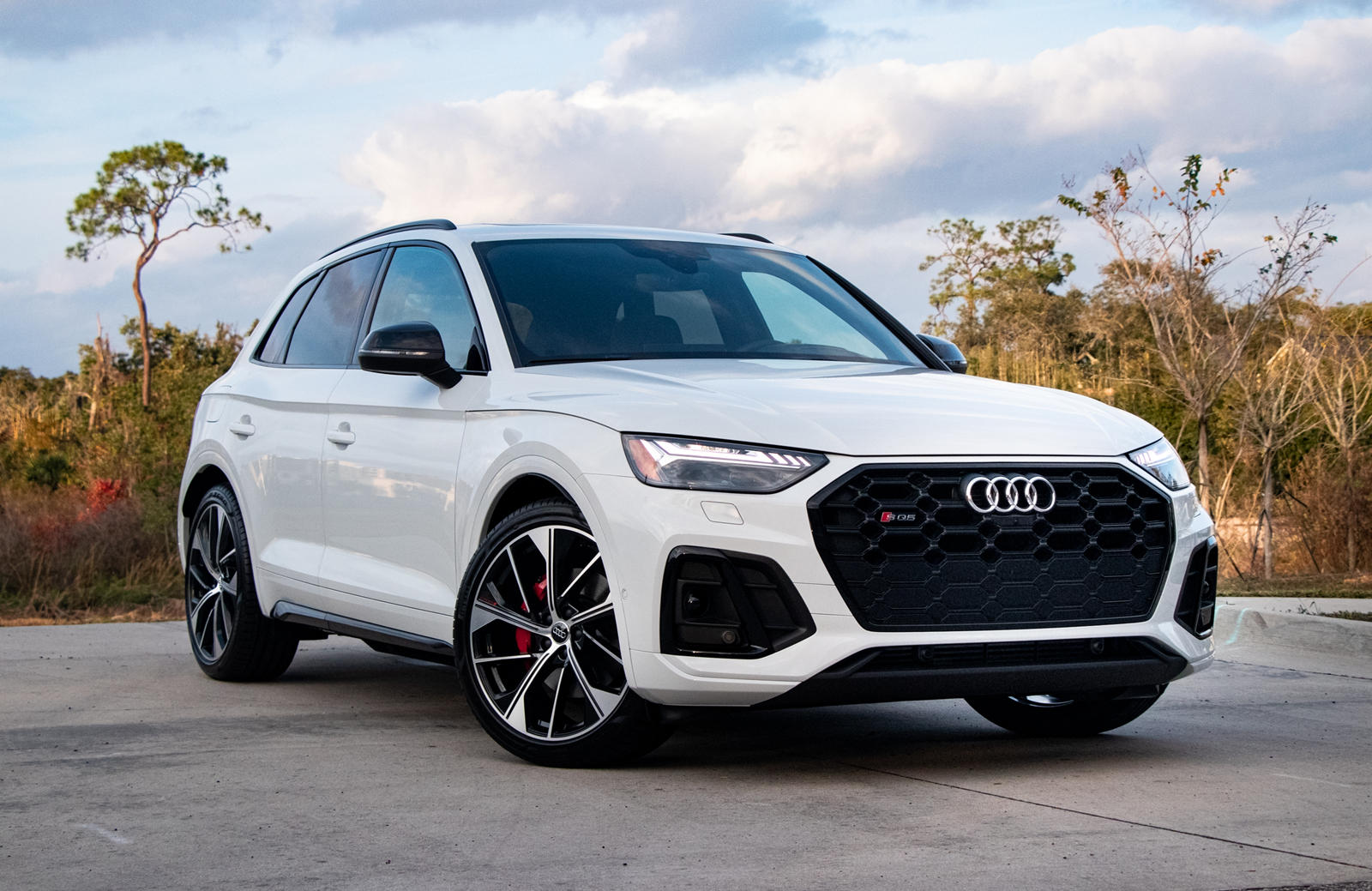 2023 Audi SQ5 Exterior Colors & Dimensions: Length, Width, Tires