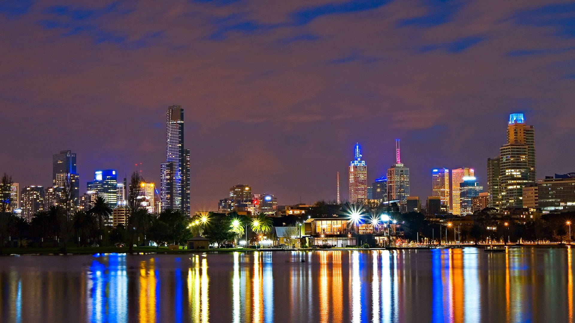 Download Melbourne Night Lake Wallpaper