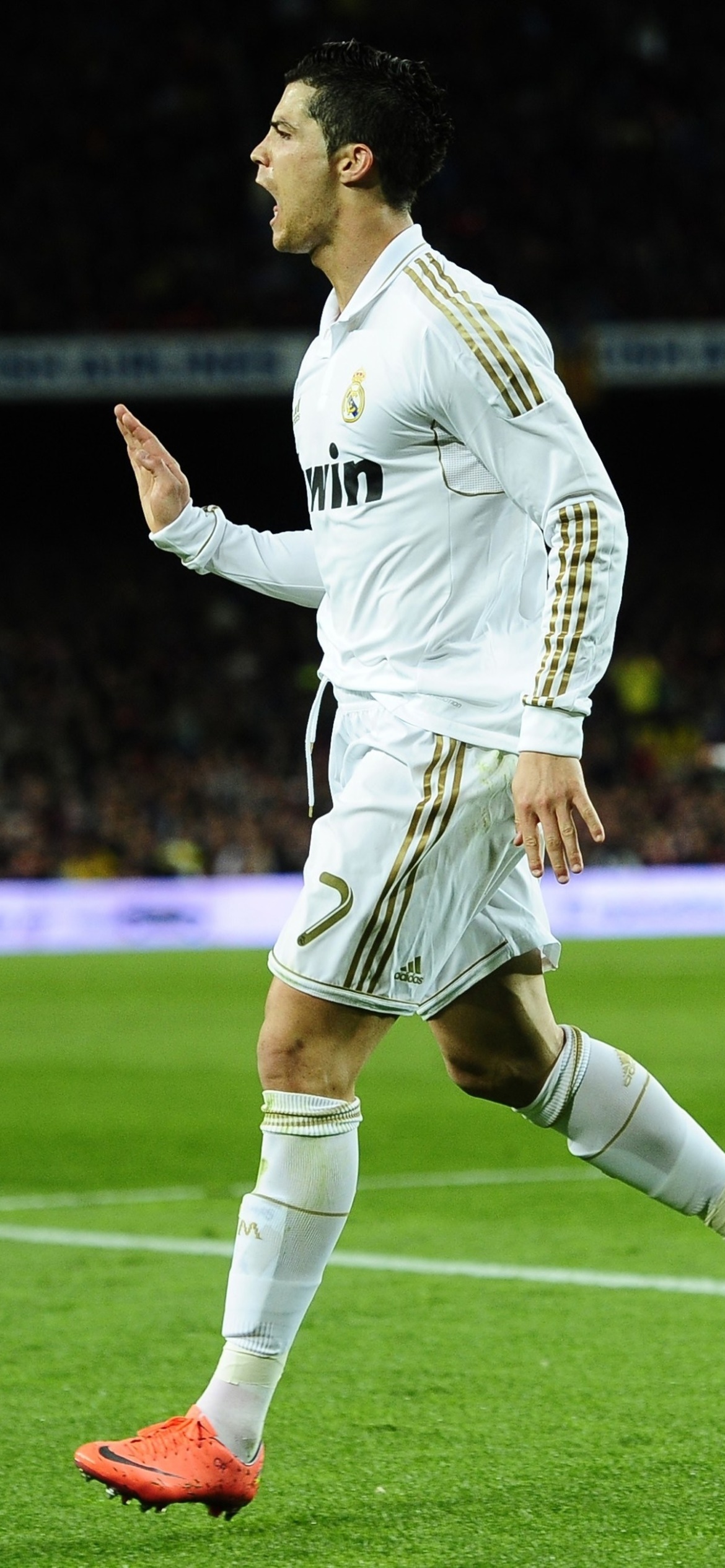 Ronaldo 4k Iphone Real Madrid Wallpapers Wallpaper Cave