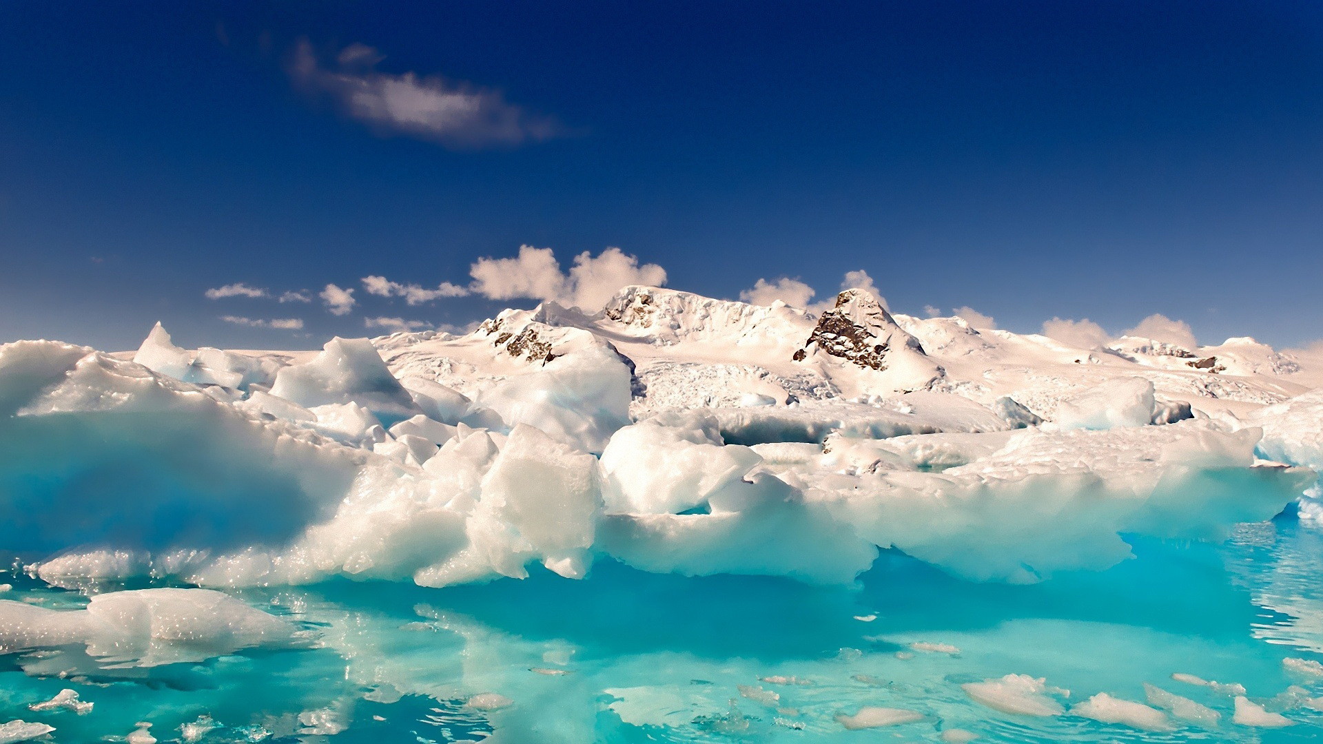 Antarctica Melting Snow Mountain Wallpaper
