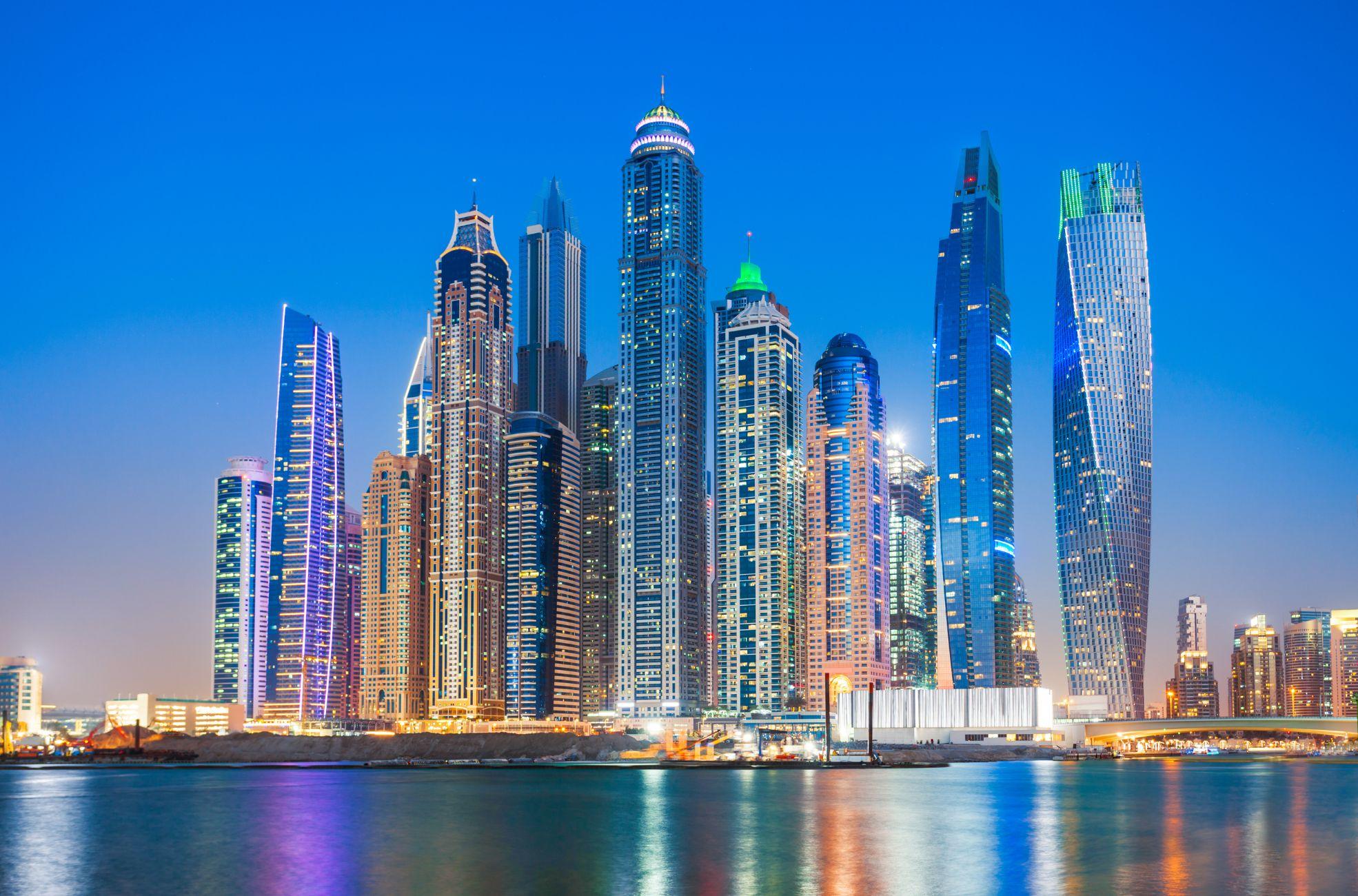 Dubai companies. Финансовый центр Абу Даби. Дубай 4k. XLINE Dubai Marina.
