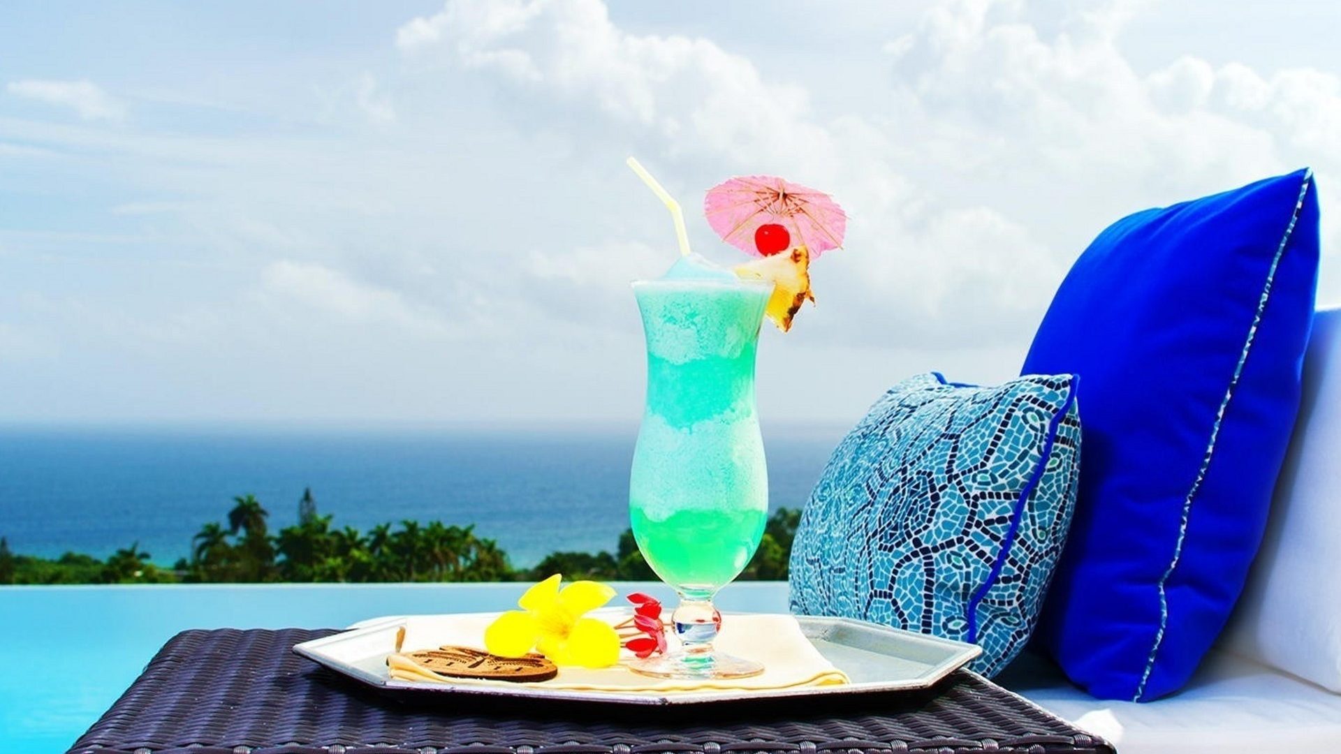 Beaches Refreshing Sweet Cocktail