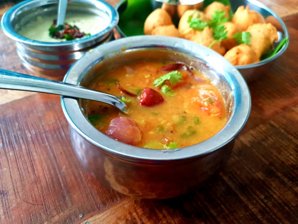Tiffin Sambar Recipe, A Quick Hotel Style Tiffin Sambar's Culinary