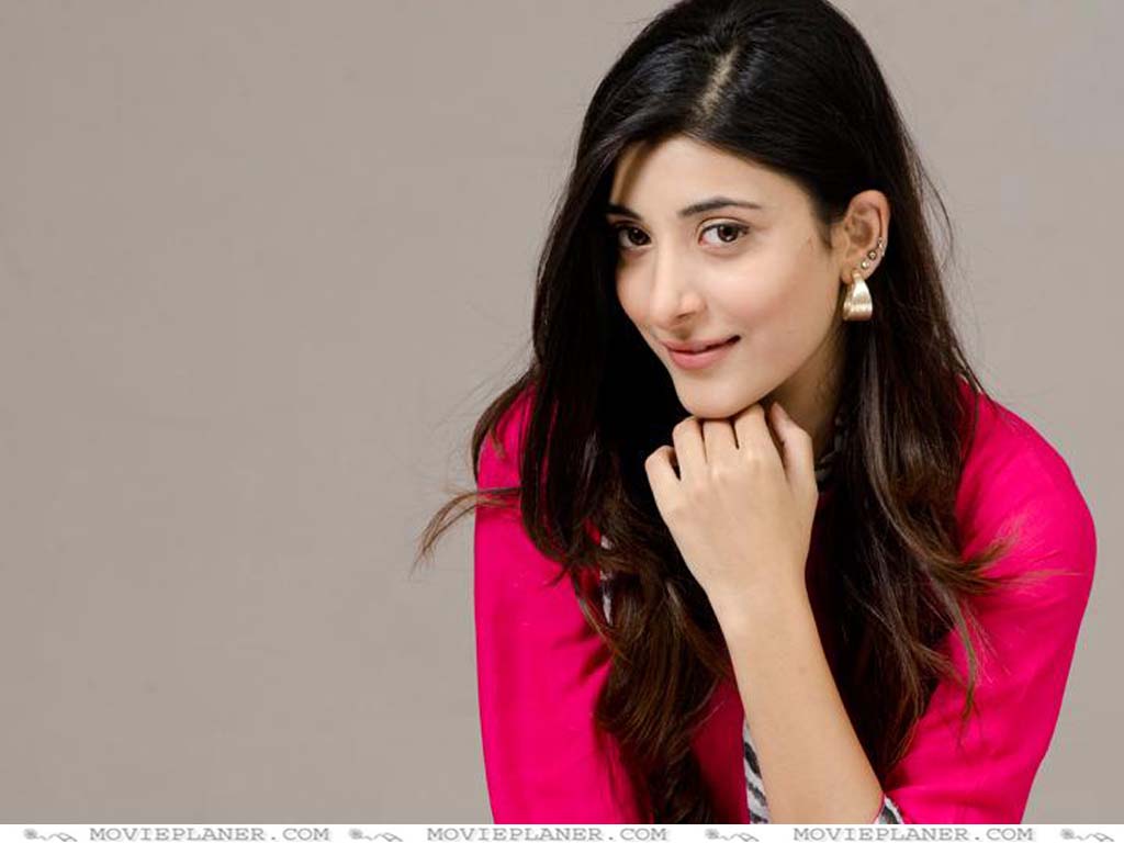 Urwa Hocane Wallpaper 2013 /urwa Hoca