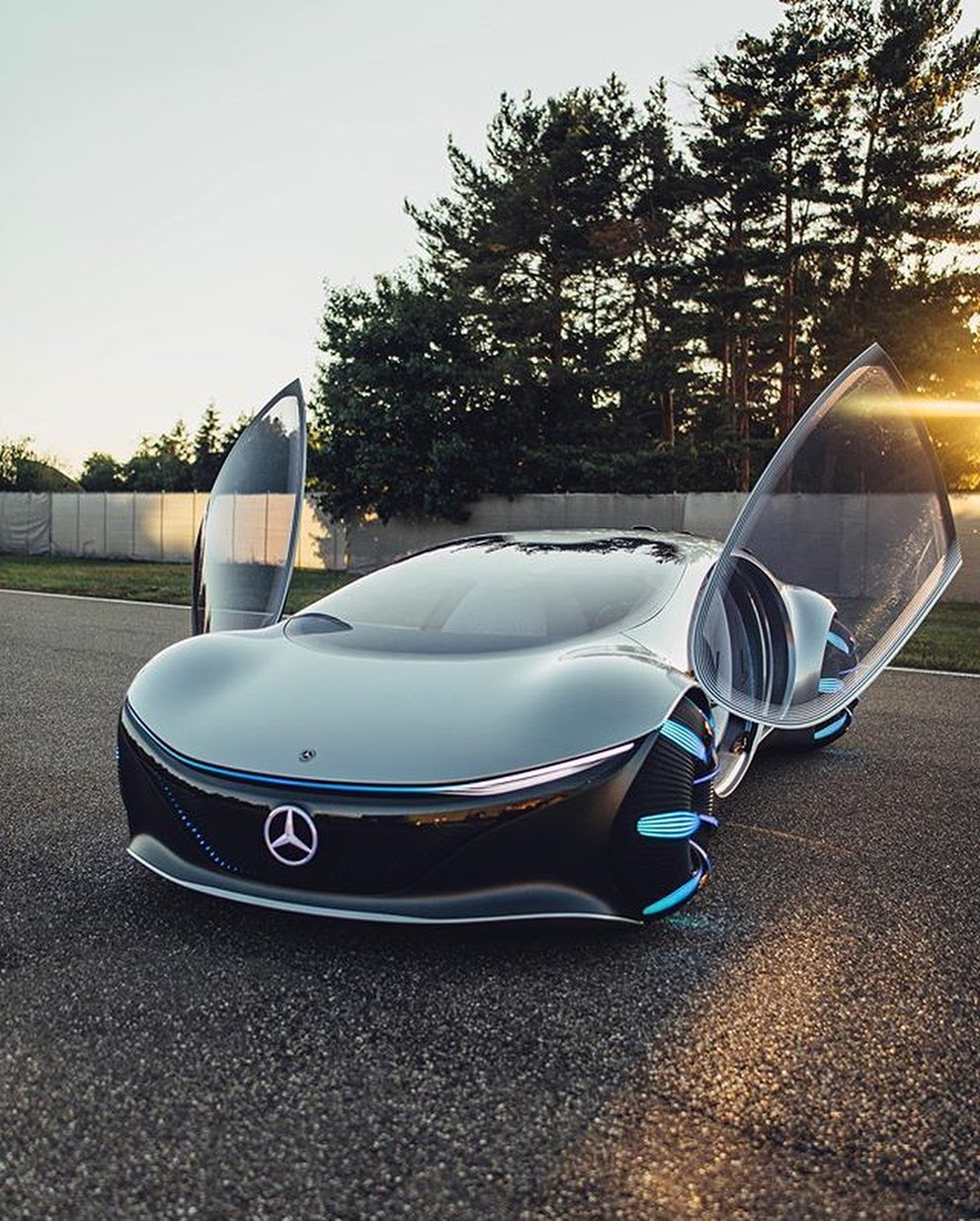Mercedes Benz USAㅤ Eyes And The VISION AVTR. #MercedesBenz #VISIONAVTR #sustainableluxury #MBDesign #AVATAR