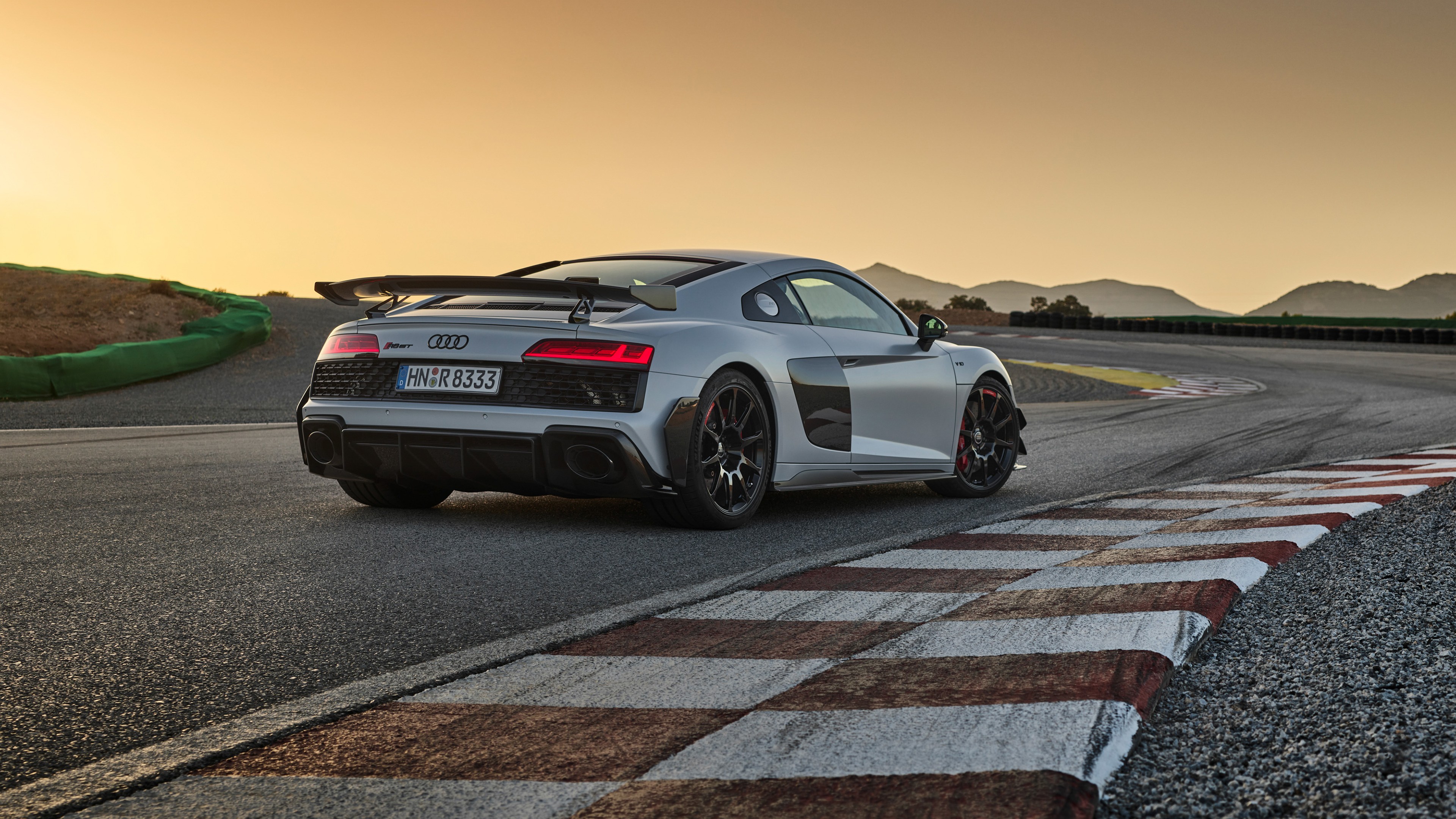 Audi R8 Coupé V10 GT RWD 2022 4K 3 Wallpaper Car Wallpaper