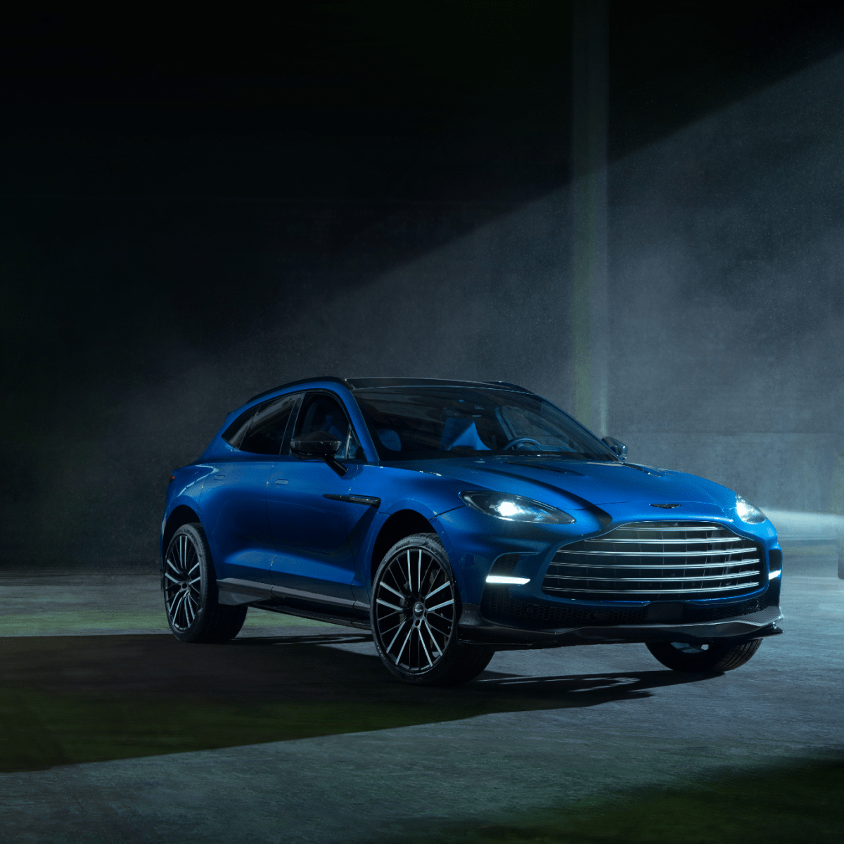 2023 Aston Martin DBX707 Puts the 'Super' in SUV's Journal