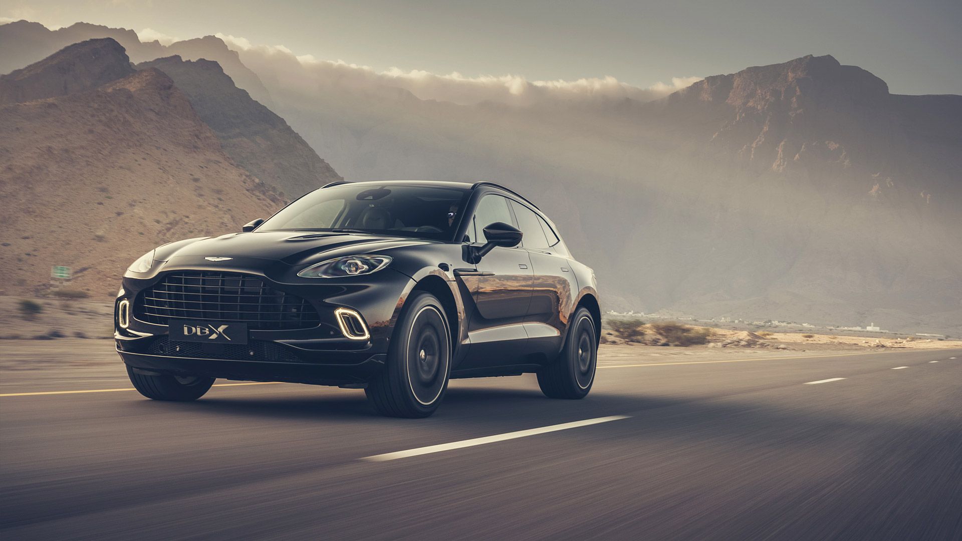 Aston Martin DBX Wallpaper