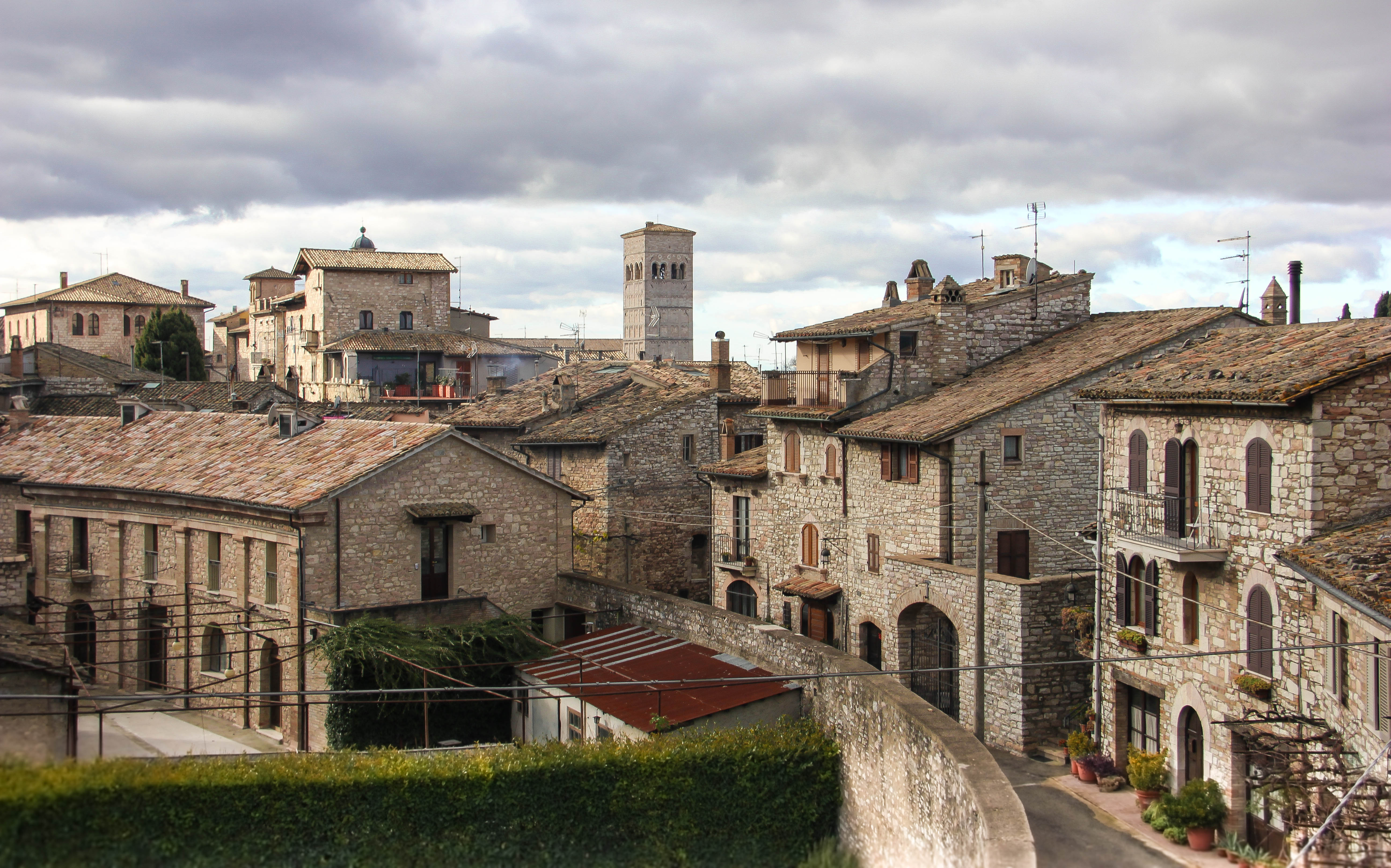 Wallpaper, Italy, tower, stone, clouds, buildings, landscape, Italia, rooftops, limestone, umbria 5184x3236