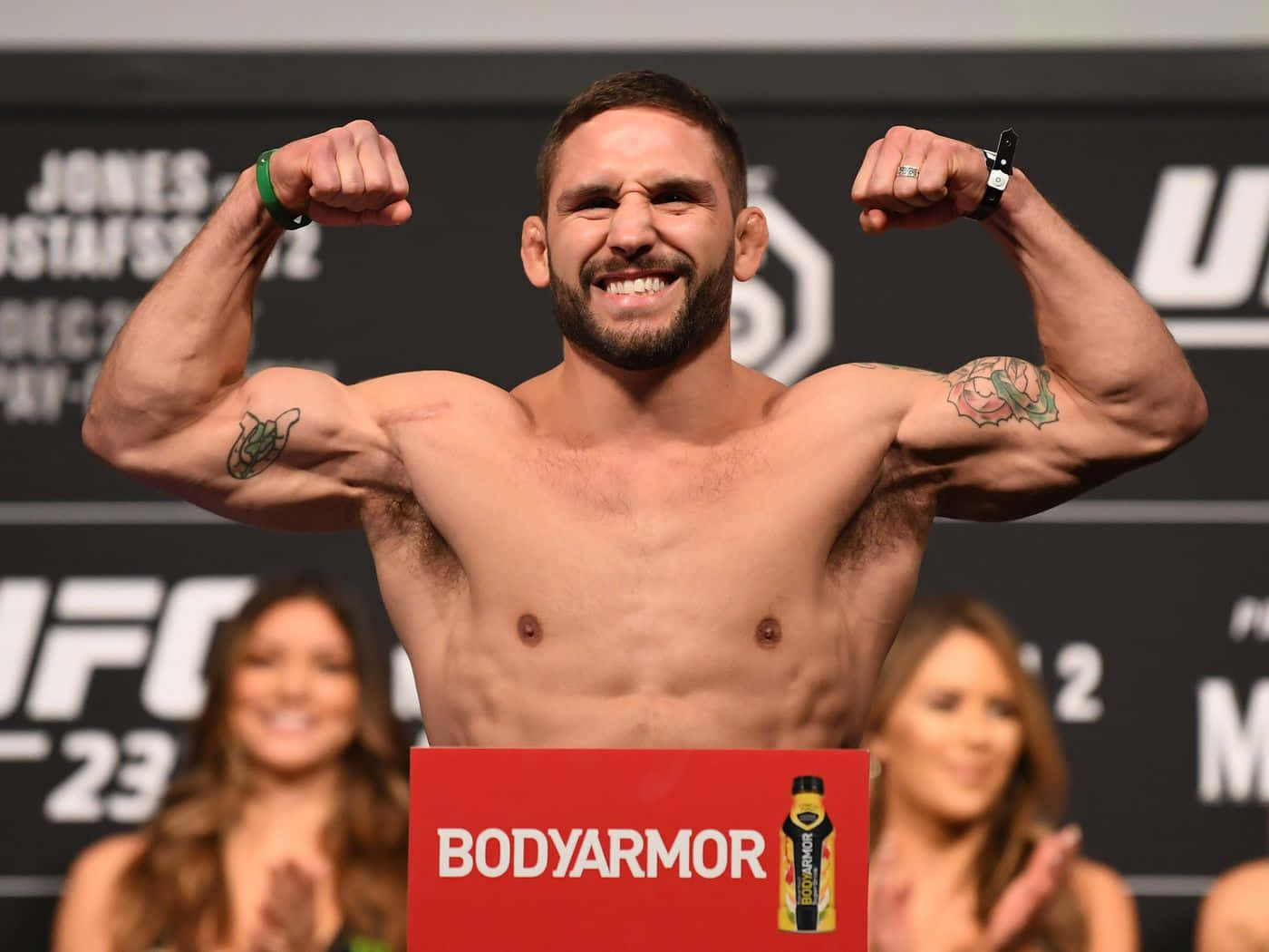 Download Smiling And Flexing Chad Mendes Wallpaper