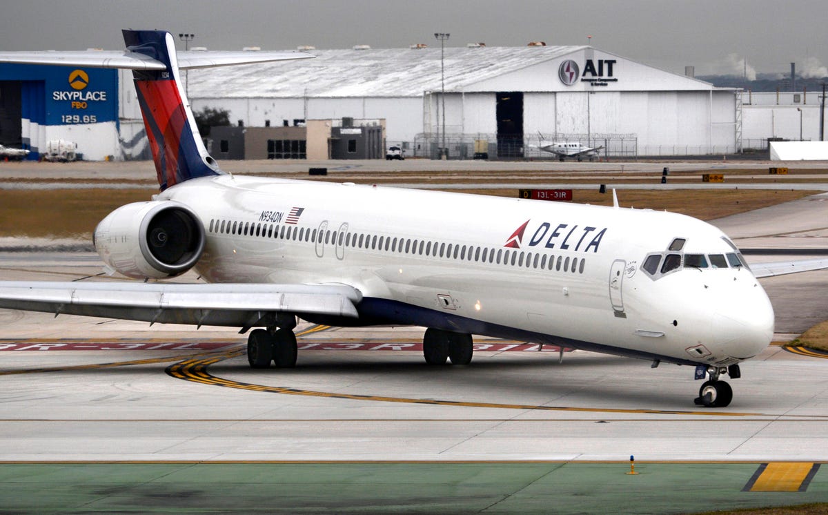 Boeing Builds Airplanes, McDonnell Douglas Builds Character, ' Pilots Recall As Delta Flies Final MD 88, MD 90 Trips