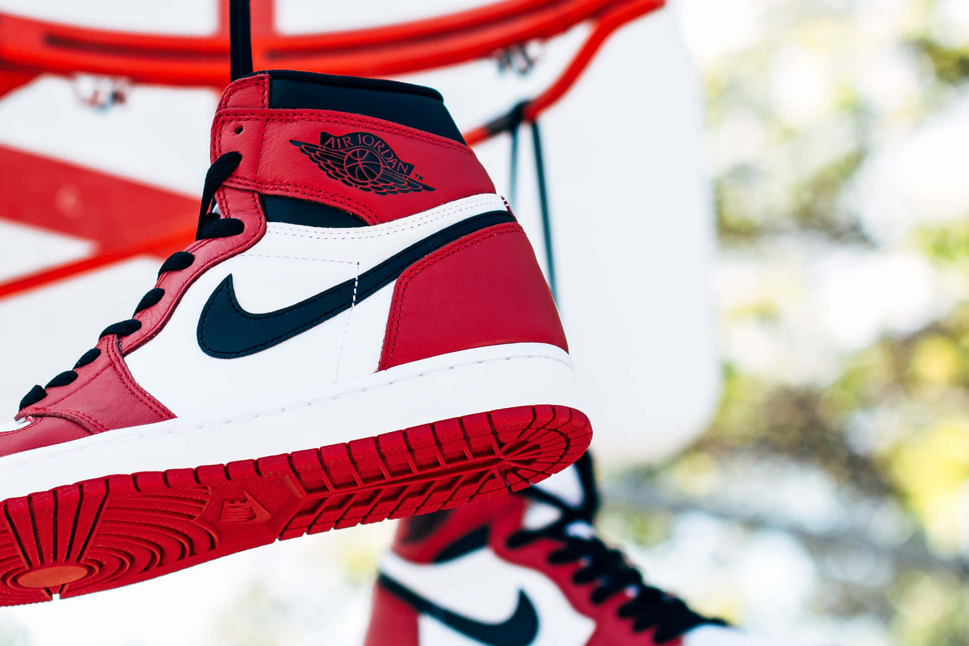 Download Nike Air Jordan 1 High 'red' Wallpaper