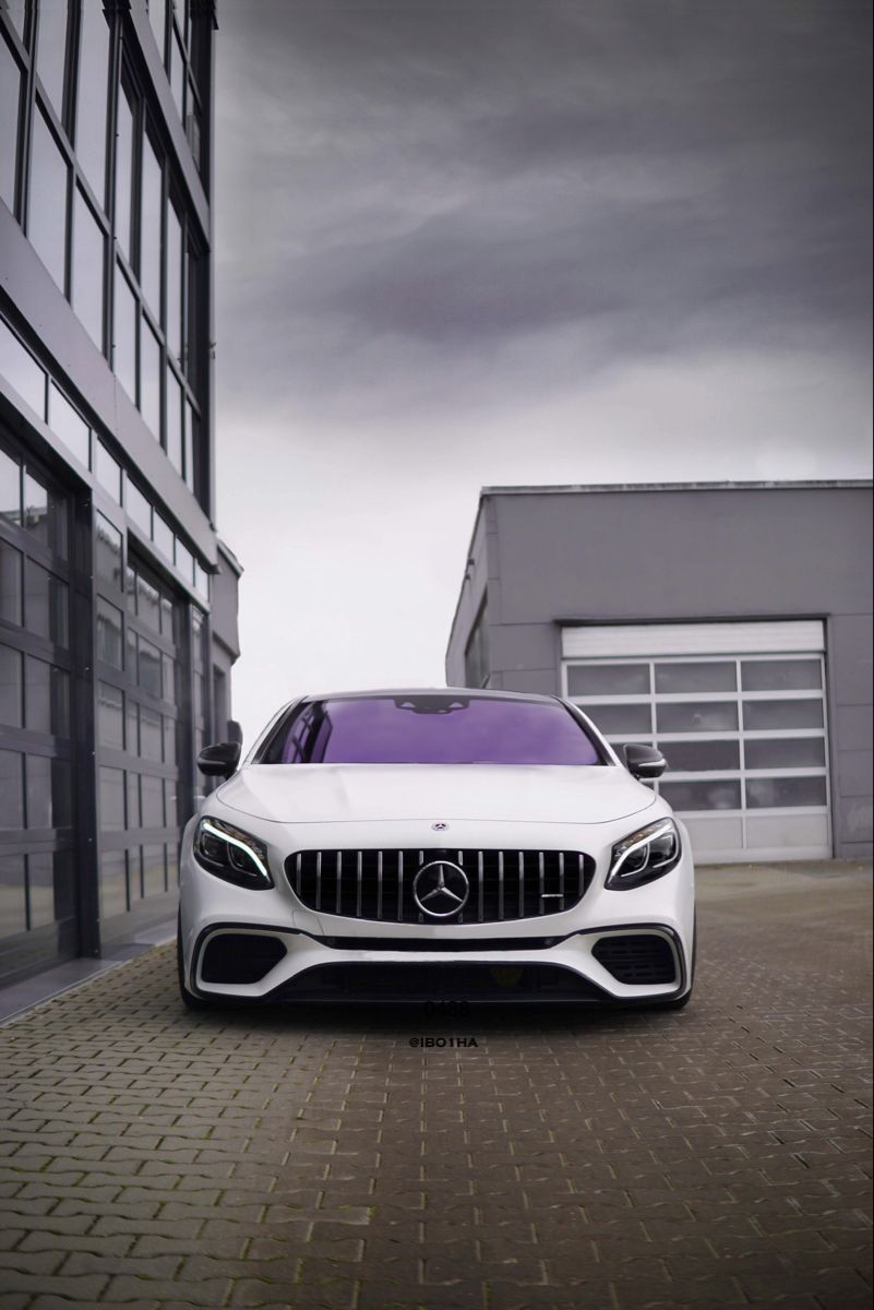S63 AMG wallpaper. Mercedes benz wallpaper, Luxury cars, Dream cars