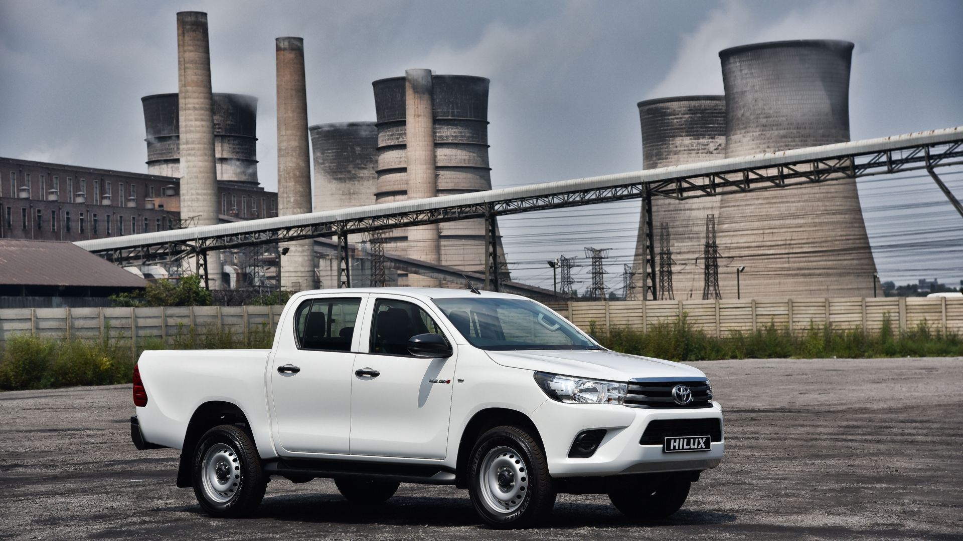 Wallpaper Toyota Hilux, 4x4, SRX, Double Cab, pickup, white, Cars & Bikes