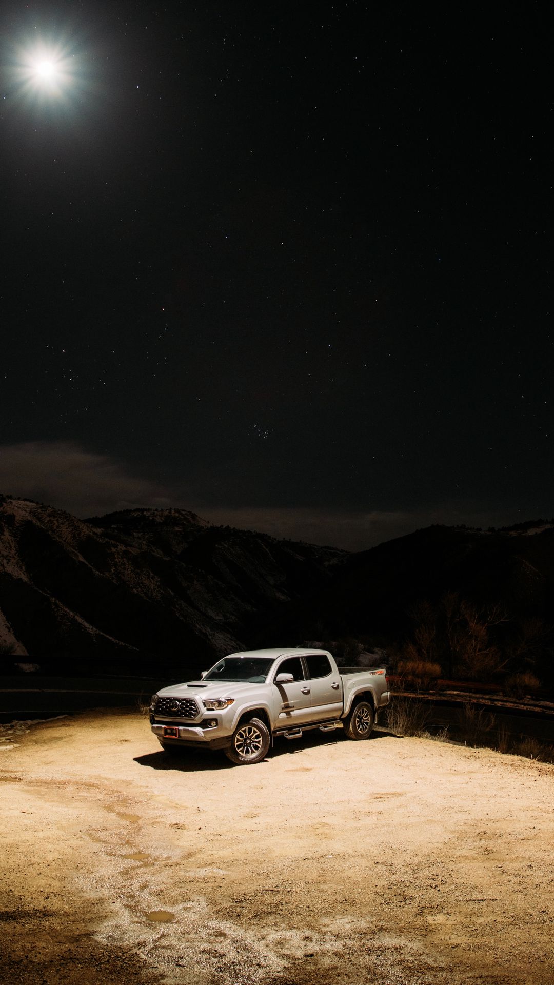 Toyota 4X4 Pickup Wallpaper Free Download for Phone