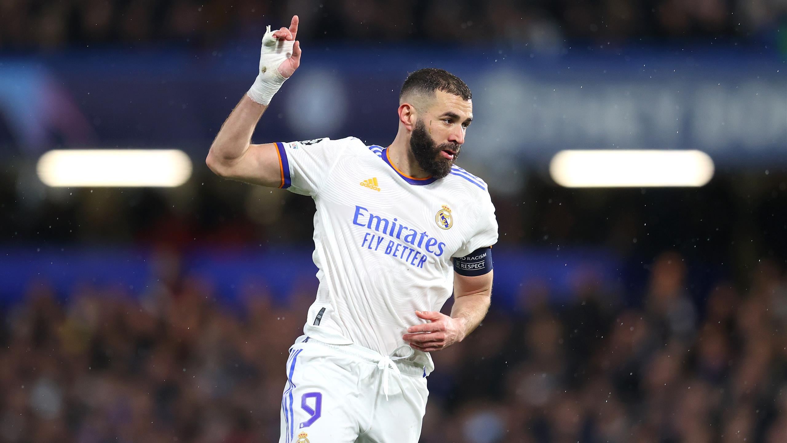 Karim Benzema's Completely Ridiculous One Man Show At Chelsea Warm Up