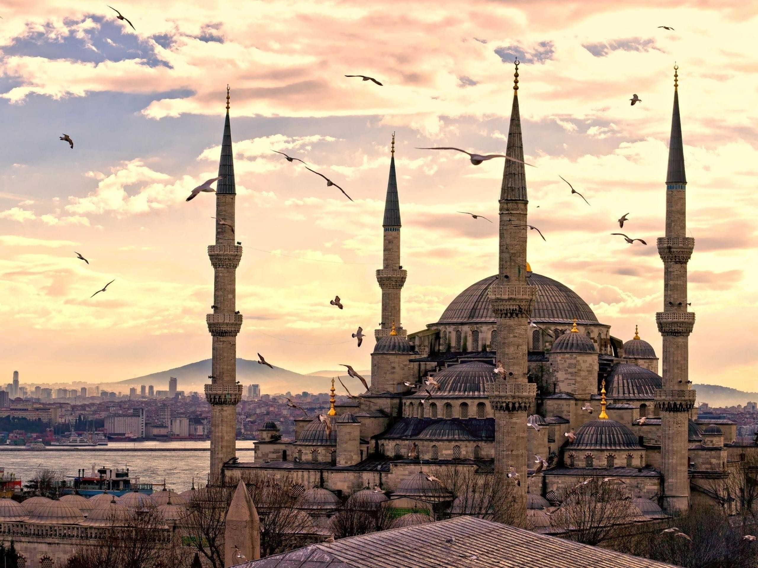 Daily Wallpaper: Istanbul, Turkey. I Like To Waste My Time