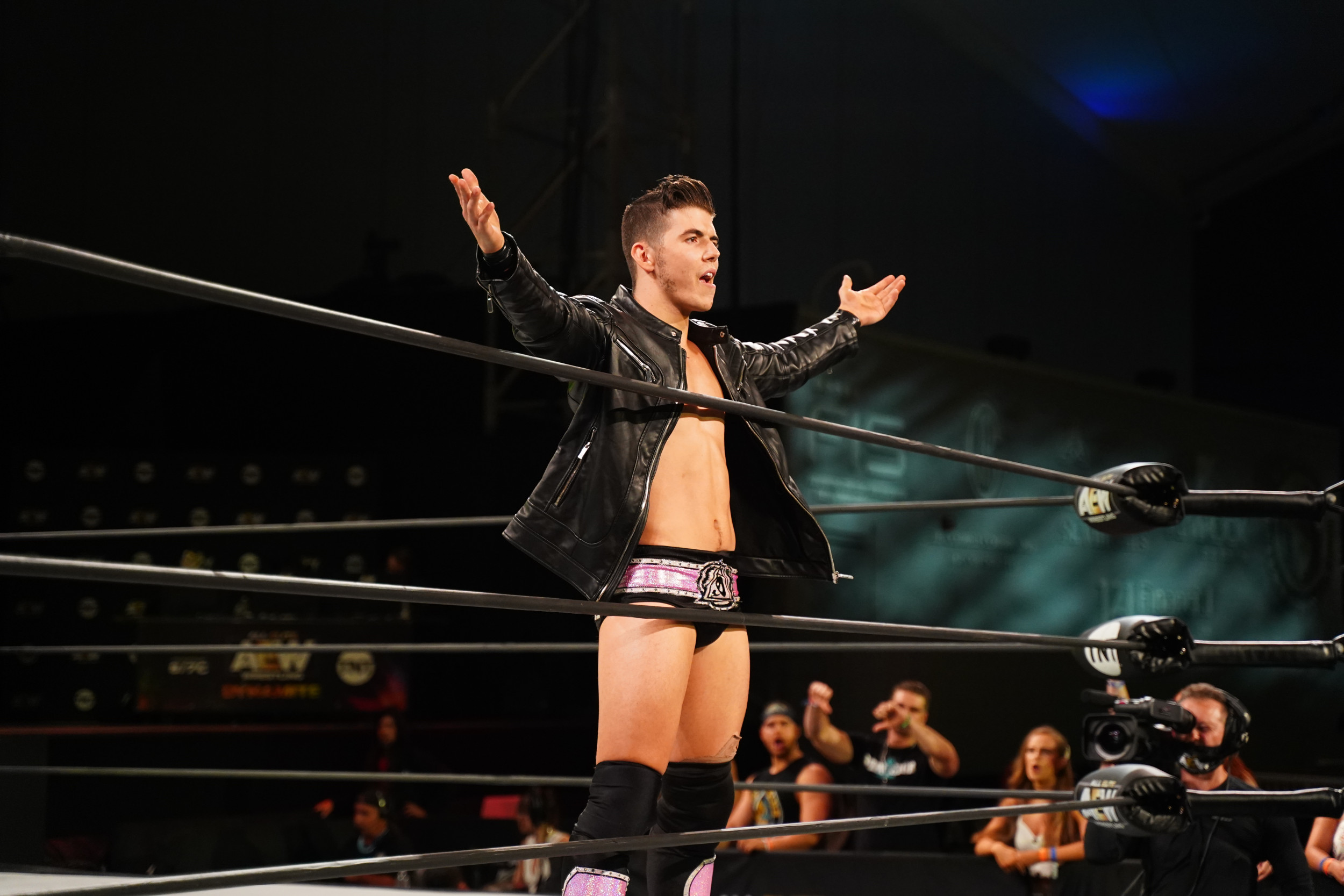 AEW's Sammy Guevara Issues Apology for Explicit Comment About Sasha Banks