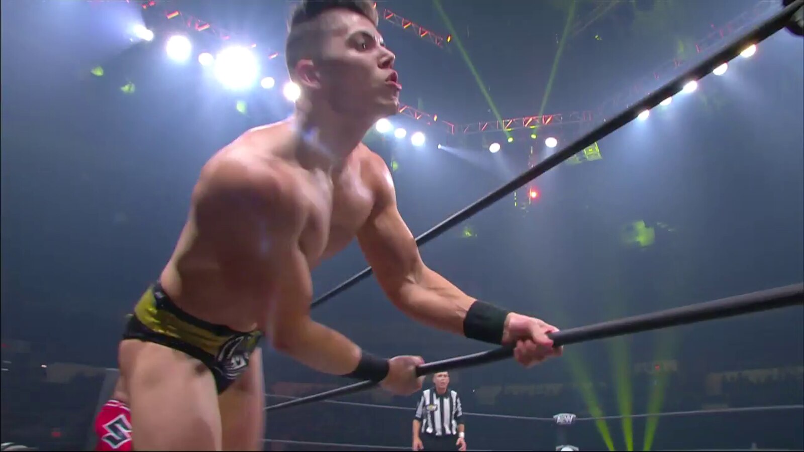 Sammy Guevara proves he's the Spanish god with high flying moves