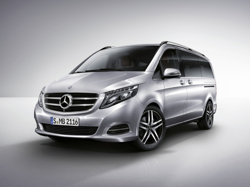 Mercedes Benz V Class Is A Renamed Viano MPV