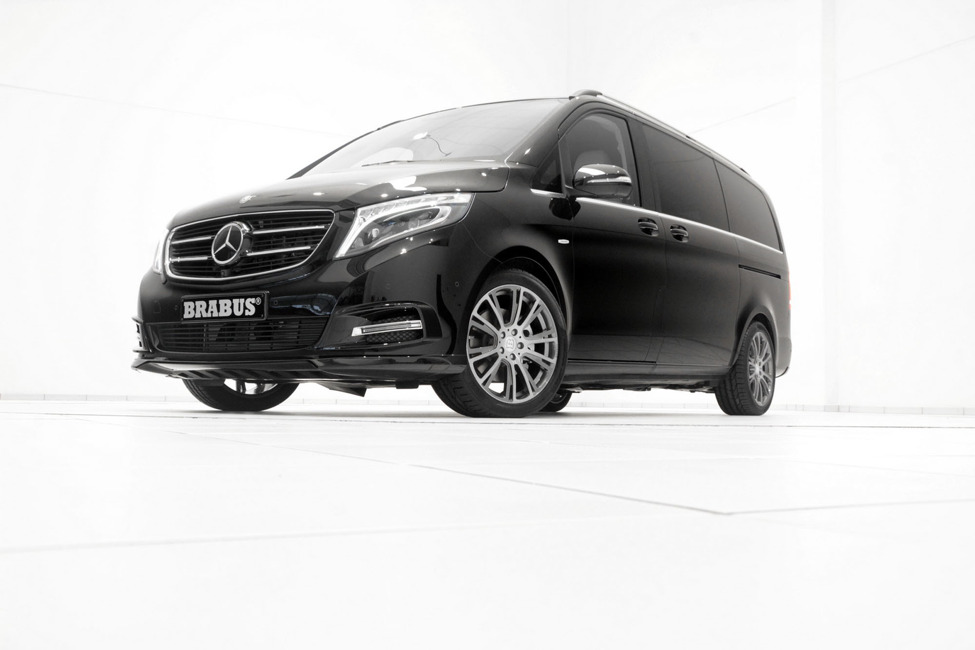 Mercedes Benz V Class By Brabus Photo Gallery