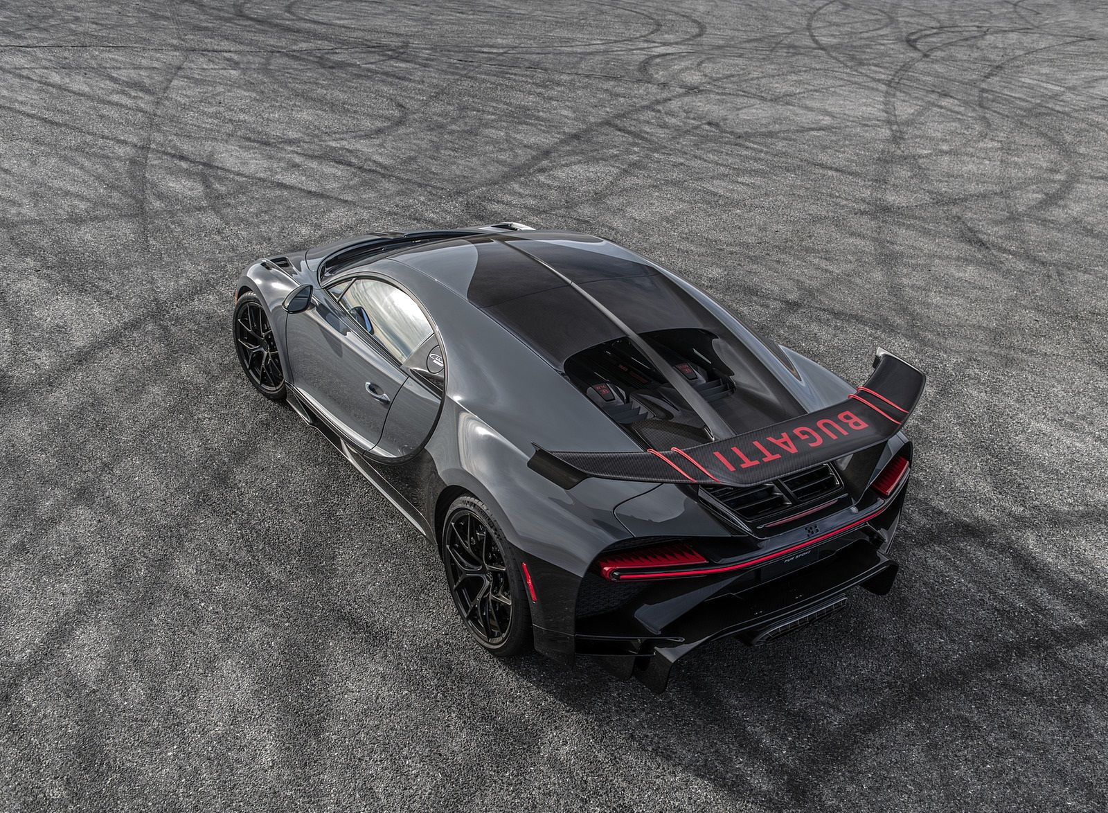 Bugatti Chiron Pur Sport Wallpaper stop:. Bugatti chiron, Bugatti, Super cars