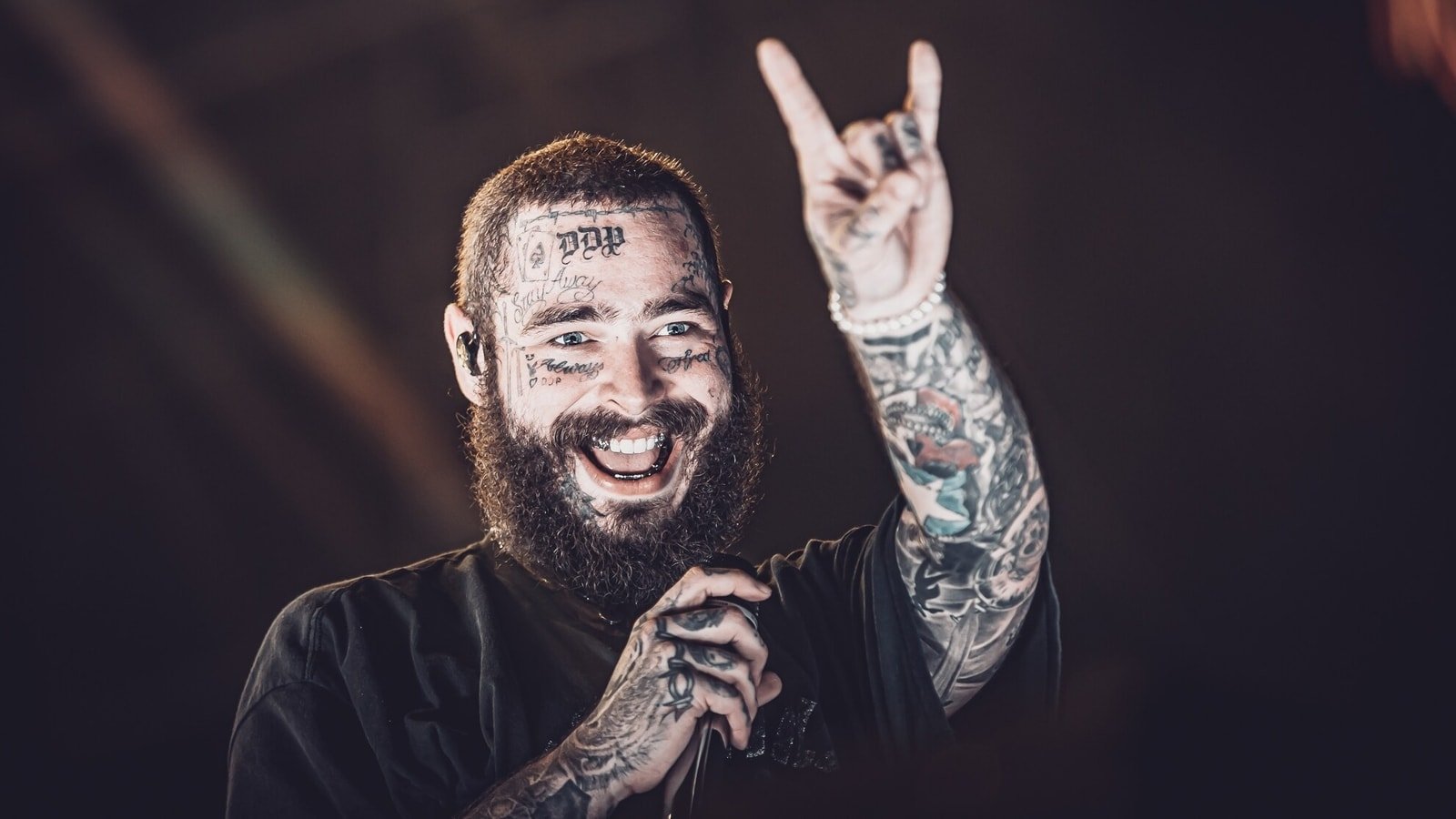 Post Malone goes 'Kya Bolti Mumbai' as he performs in India
